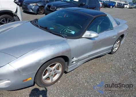 2000 Pontiac Firebird из США, поврежденный, VIN 2G2FS22K7Y2127261